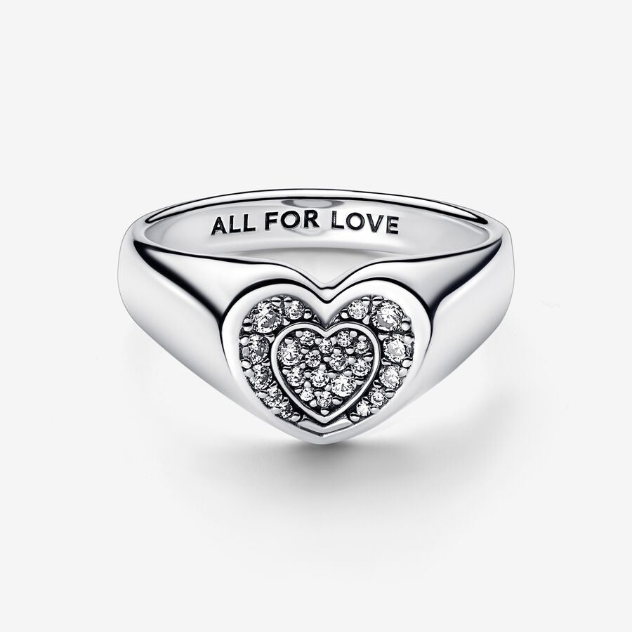 Anillo Sello Corazón Radiante en Pavé