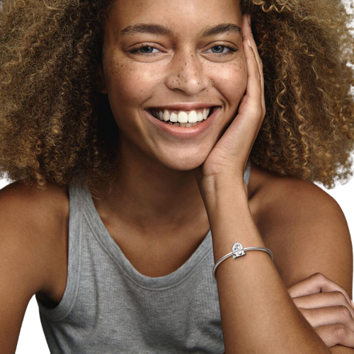 Charm en plata de ley Mochila Aventurera