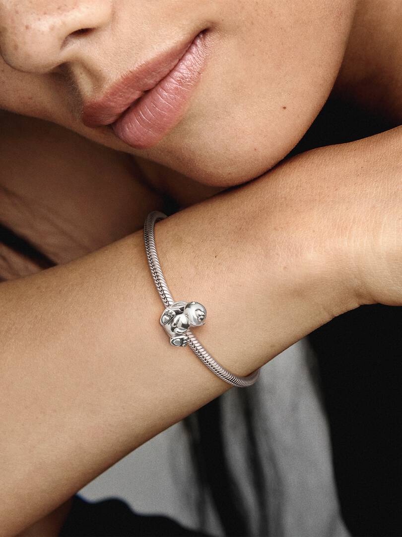 Charm Nini El Conejo