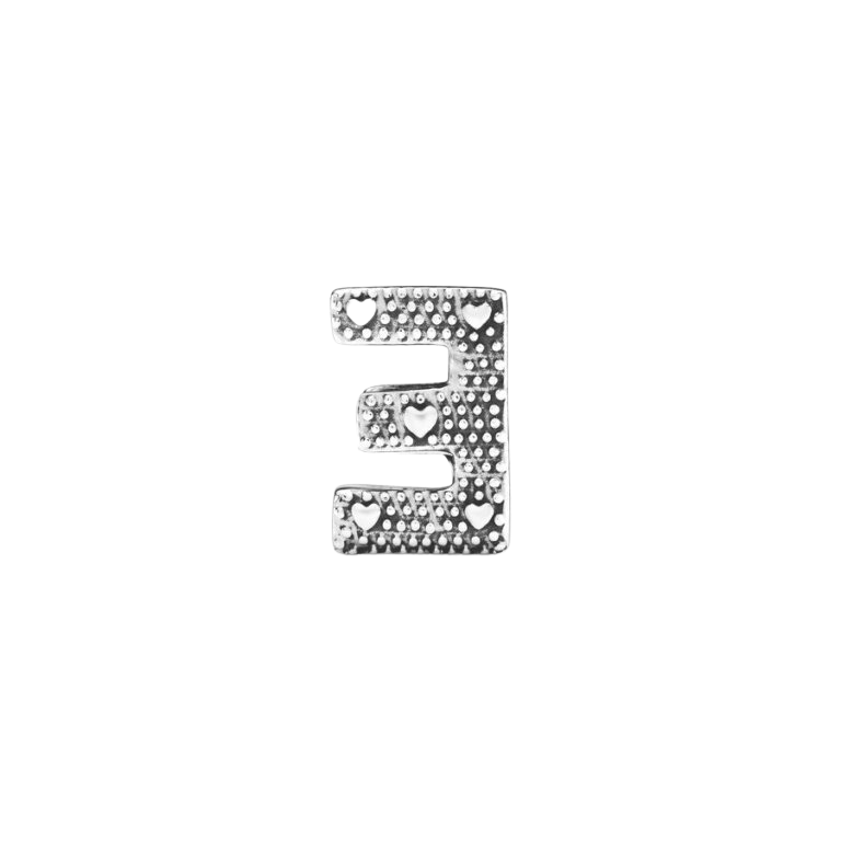 Charm en plata de ley Letra E