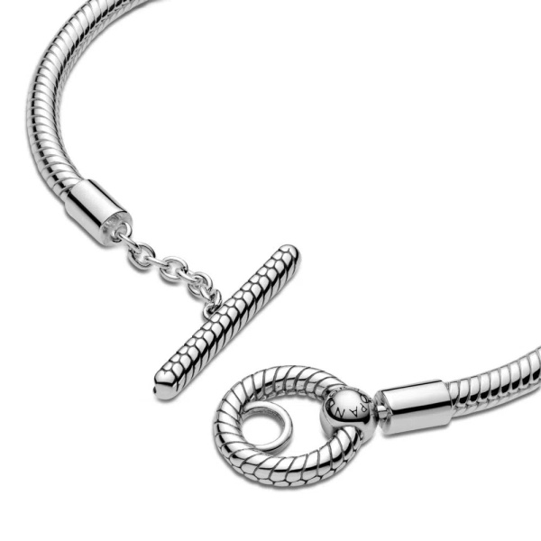 Brazalete cadena de serpiente con barra T Pandora Moments