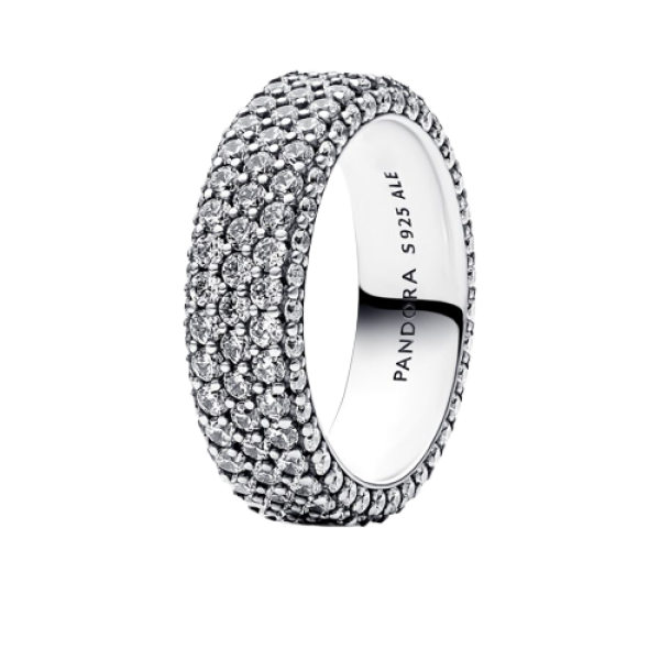 Anillo Fila Triple en Pavé