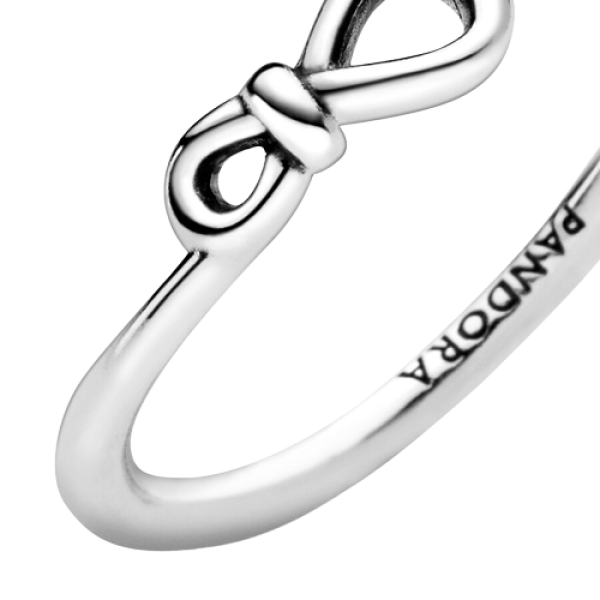 Anillo Nudo infinito