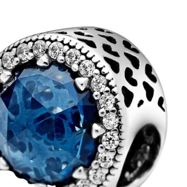 Azul oscuro brillante