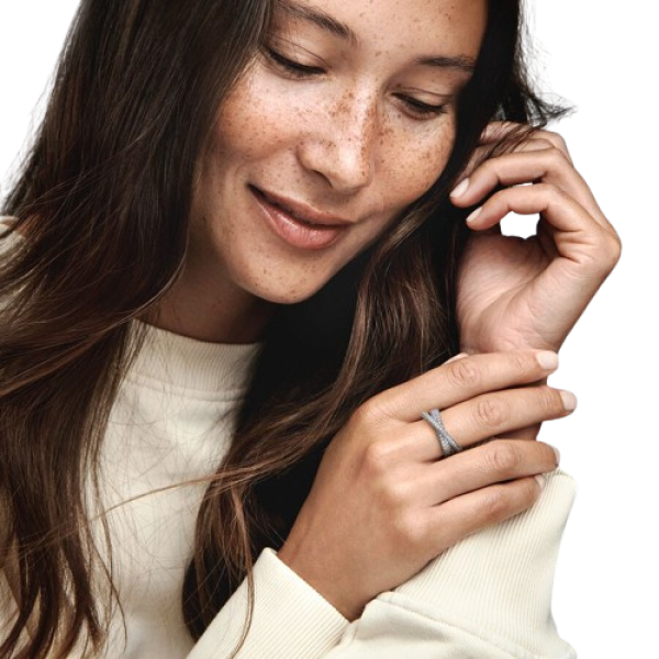 Anillo Doble Banda Cruzada en Pavé