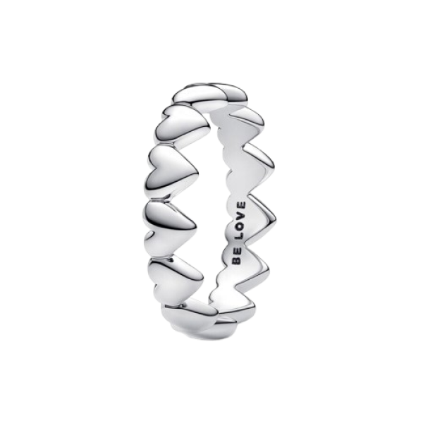 Anillo Fila de Corazones
