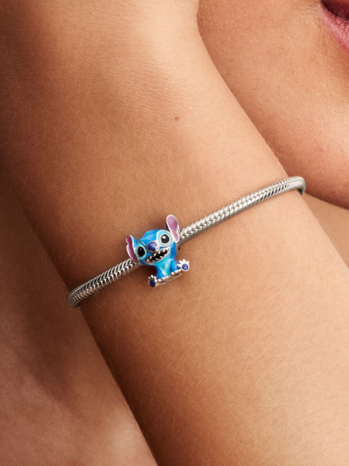 Charm Stitch de Disney Plata de primera ley