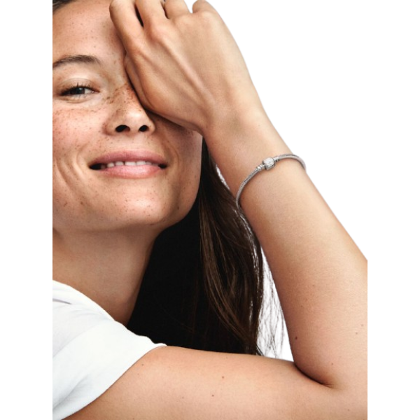 Pulsera Pandora Moments Cadena de Serpiente Cierre de Logo Marvel