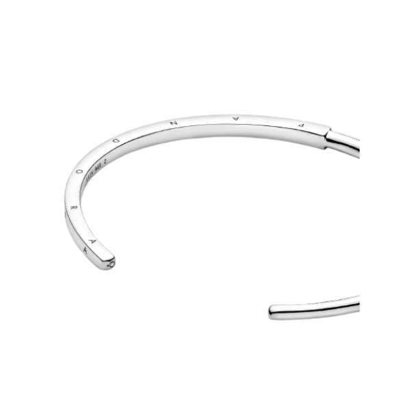 Pulsera Rígida Pandora Signature I-D Abierta Plata de primera ley